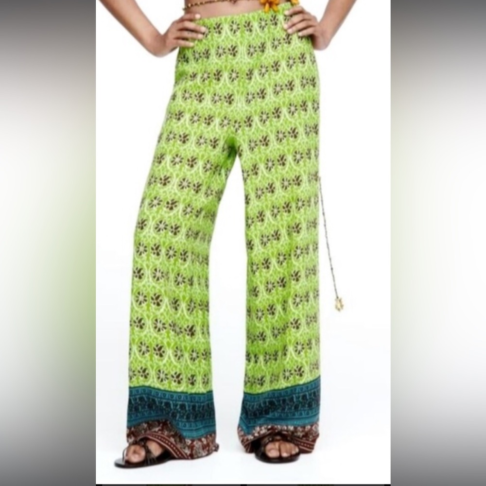 NWT☀️Zara Summer Style Pants All Over Africa Wide Leg Viscous Fabric Size Medium